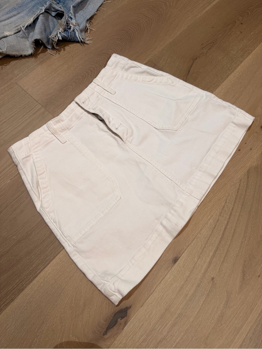PAIGE White Denim Cargo Skirt - 28